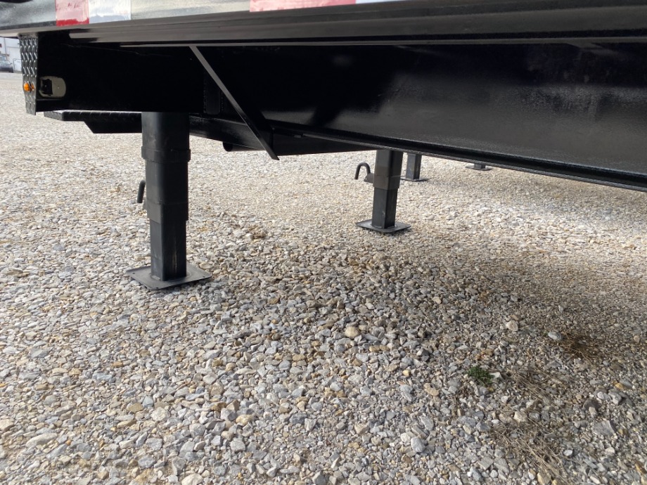 Air Ride Gooseneck Trailer With Hydraulic Dovetail Air Ride Trailers 